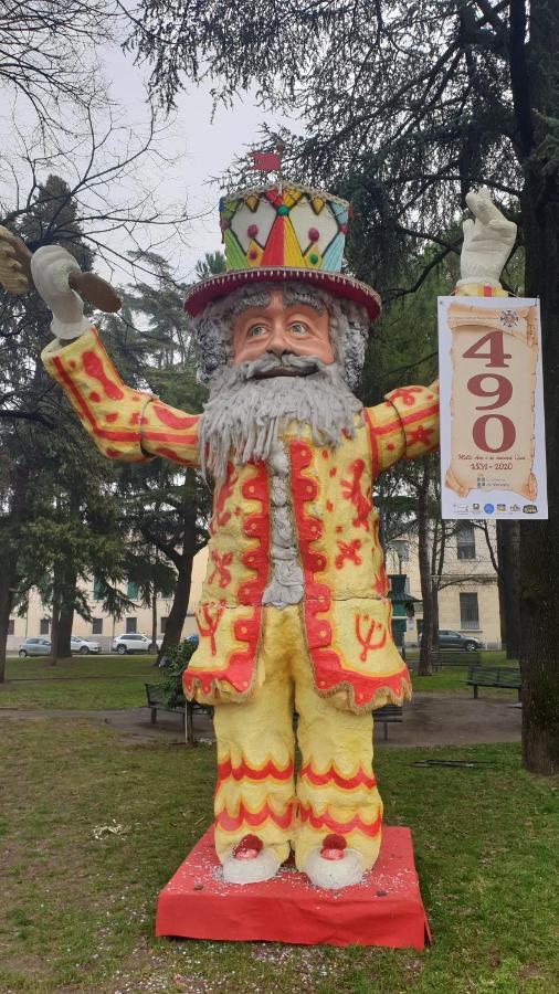 Dimora Rosso San Zeno - Wifi Veloce E Adatto Per Famiglie Verona Exterior photo