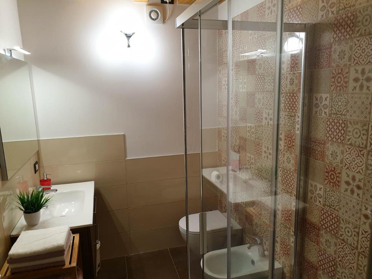 Dimora Rosso San Zeno - Wifi Veloce E Adatto Per Famiglie Verona Exterior photo