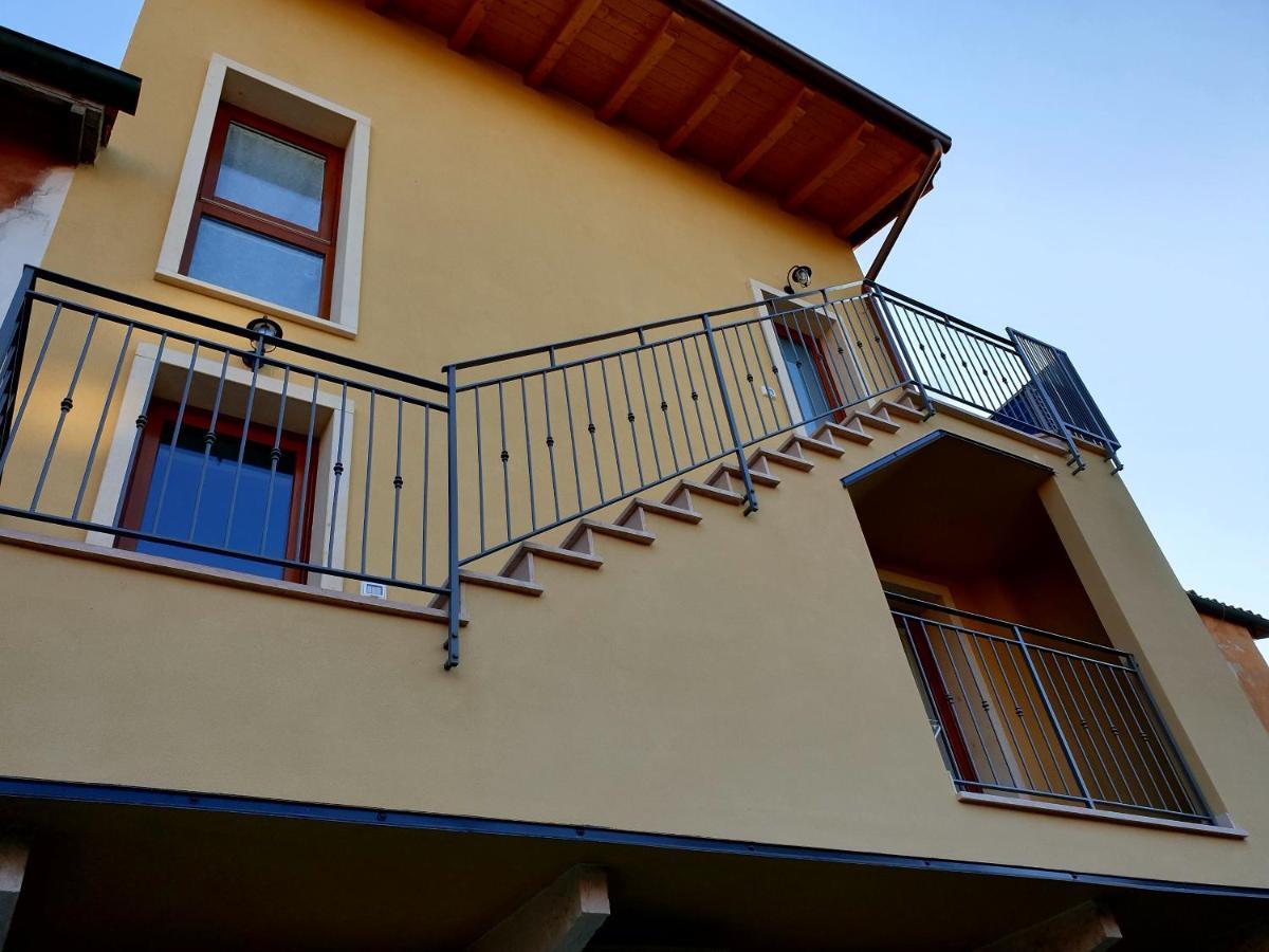 Dimora Rosso San Zeno - Wifi Veloce E Adatto Per Famiglie Verona Exterior photo