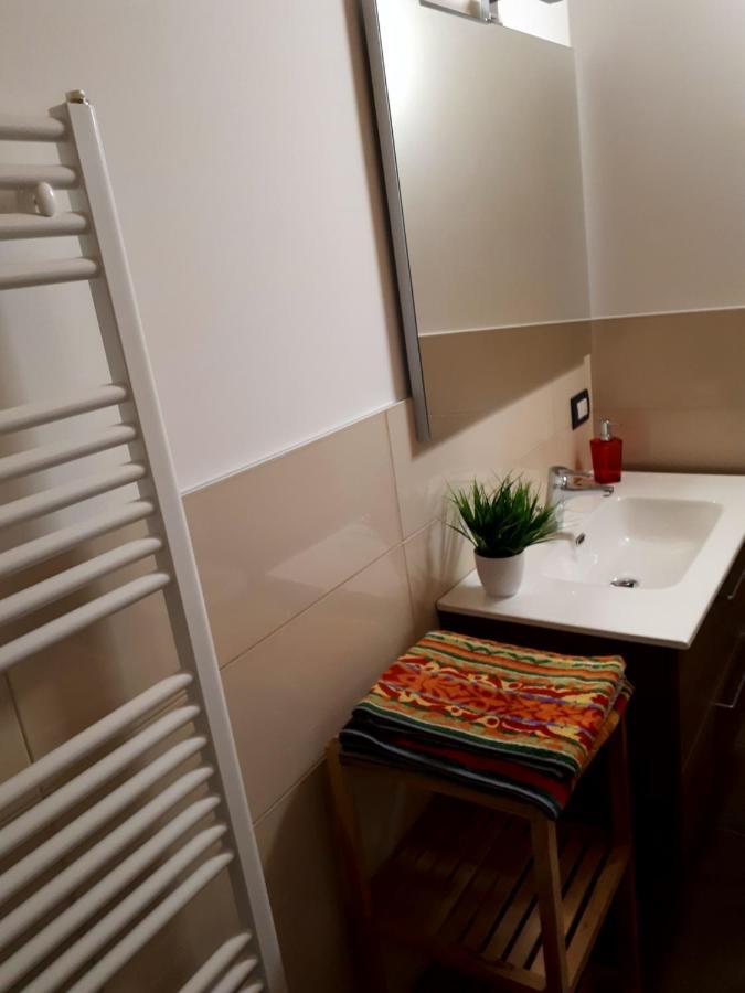 Dimora Rosso San Zeno - Wifi Veloce E Adatto Per Famiglie Verona Exterior photo